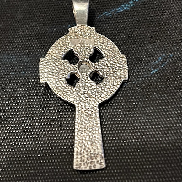 COPY - * Rare unidentified Stamp Garnet Stone Celtic Cross Pendant - Picture 6 of 8